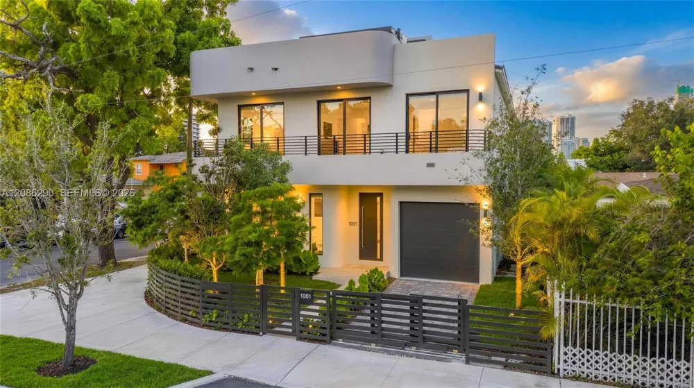 1001 SW 10 AVE Miami, FL 33130