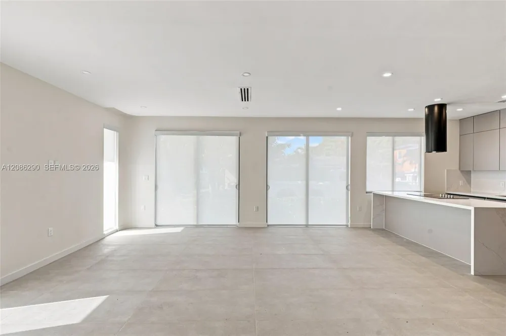 1001 SW 10 AVE Miami, FL 33130