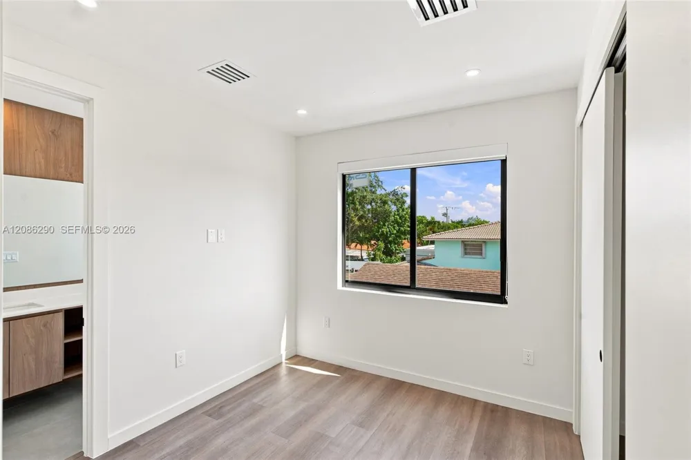 1001 SW 10 AVE Miami, FL 33130