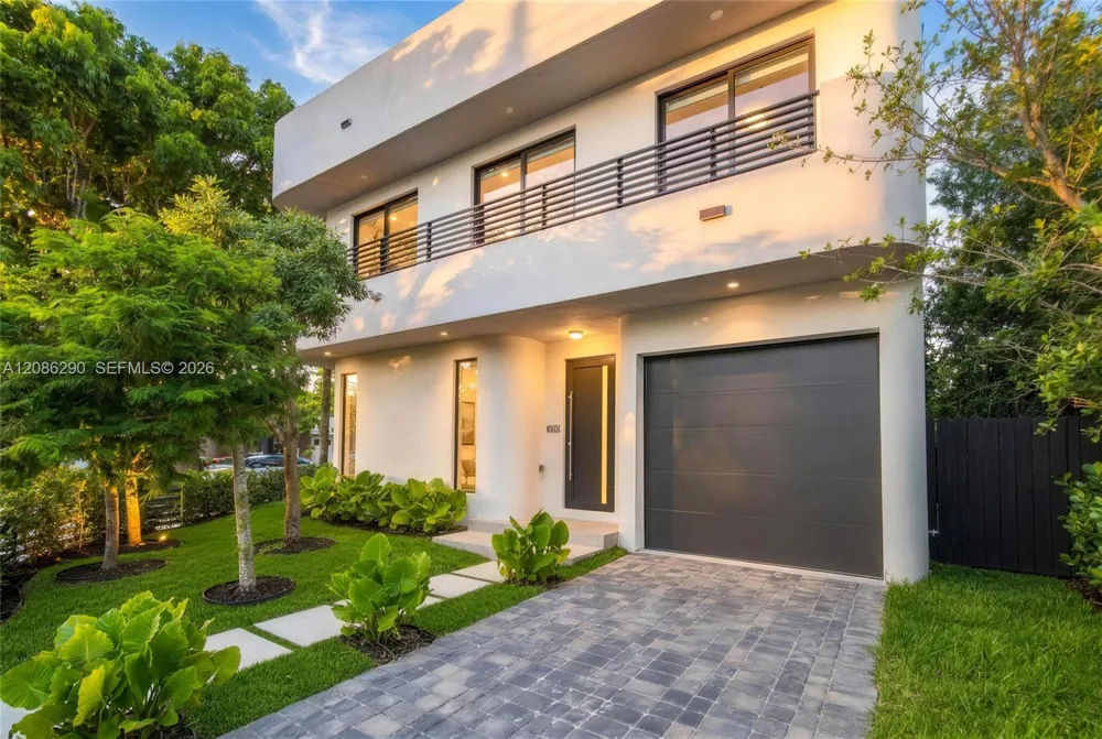 1001 SW 10 AVE Miami, FL 33130