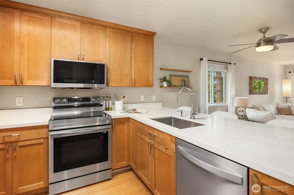 605 5th Street #B 201 Kirkland, WA 98033