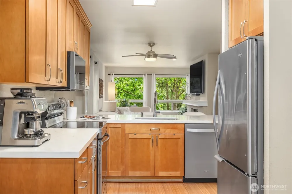 605 5th Street #B 201 Kirkland, WA 98033