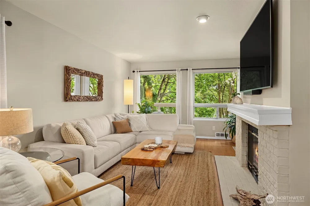 605 5th Street #B 201 Kirkland, WA 98033