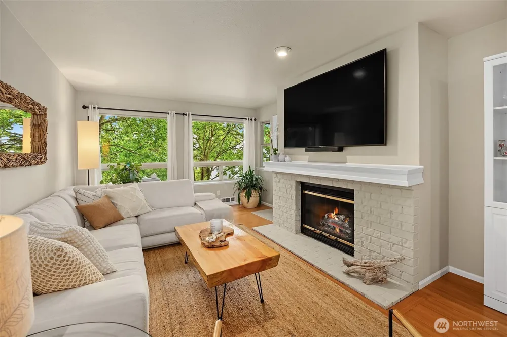 605 5th Street #B 201 Kirkland, WA 98033