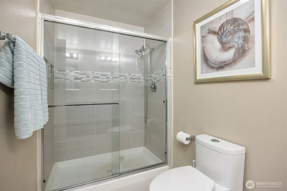 605 5th Street #B 201 Kirkland, WA 98033