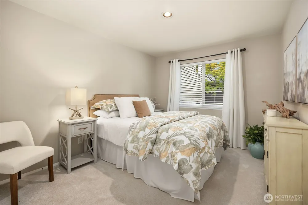 605 5th Street #B 201 Kirkland, WA 98033