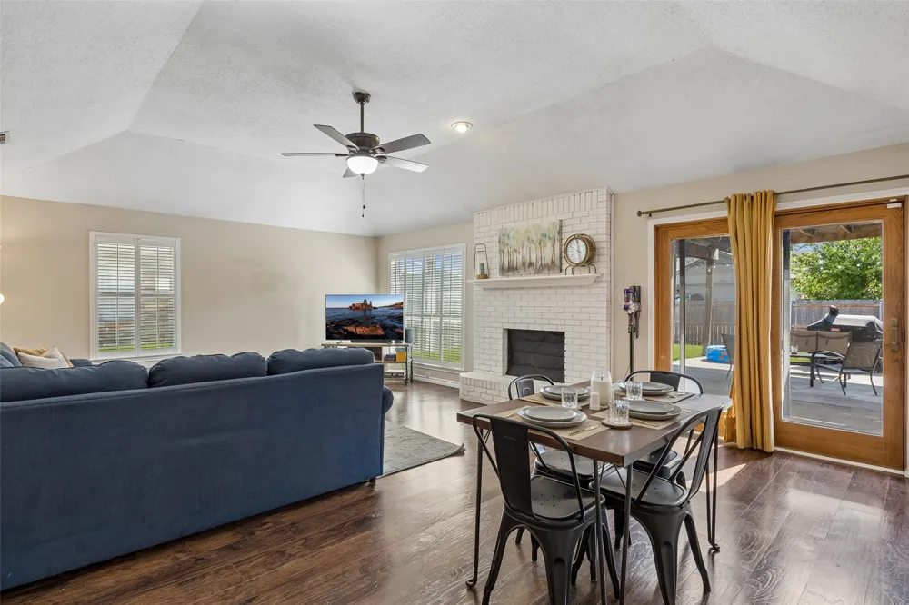 626 Echo Drive Garland, TX 75040