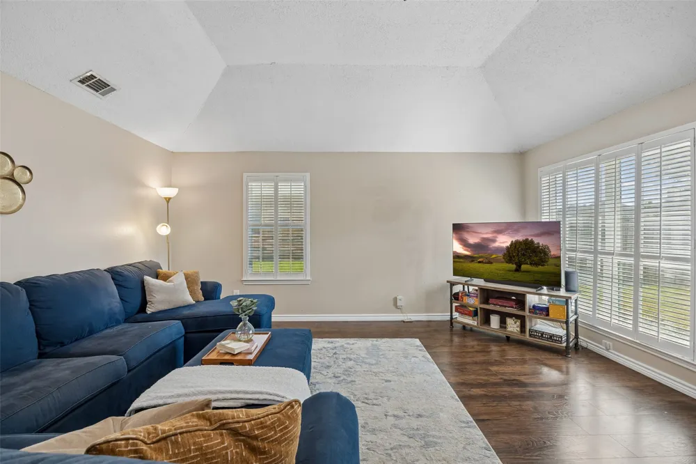 626 Echo Drive Garland, TX 75040