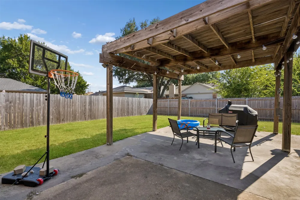 626 Echo Drive Garland, TX 75040