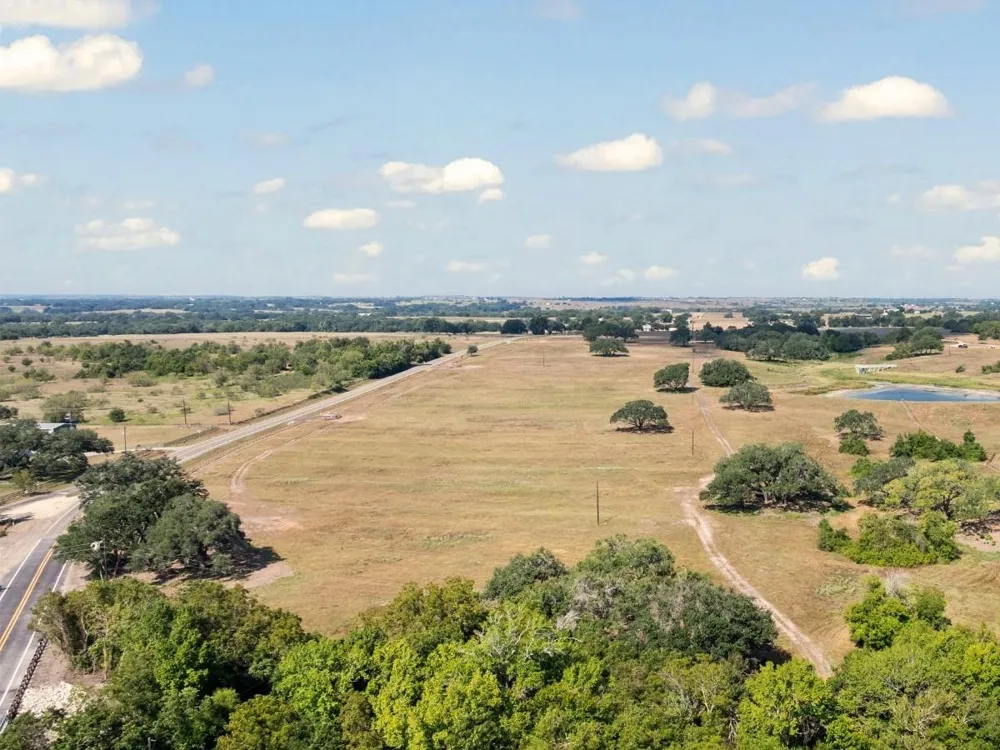 2769 Fm 956 Schulenburg, TX 78956