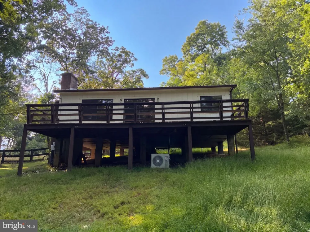 816 HILLTOP LANE Mount Jackson, VA 22842