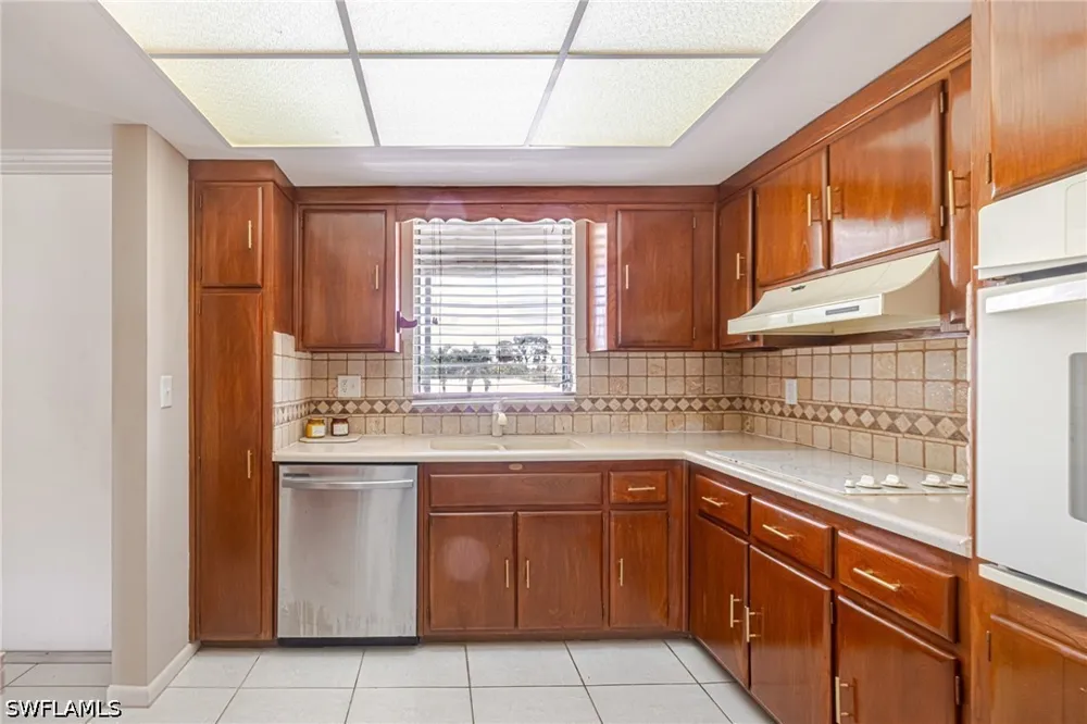 SE 4th Place #12 Cape Coral, FL 33904