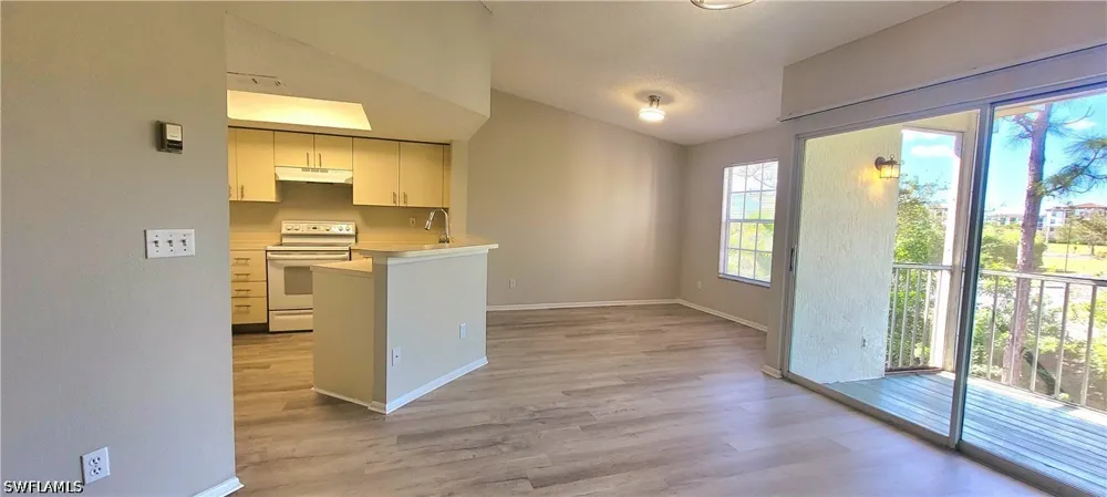 Wildwood Lakes Boulevard #8 Naples, FL 34104