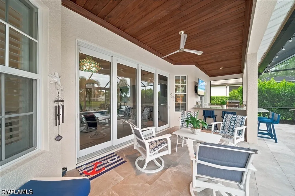 Spinner Cove Lane Naples, FL 34120