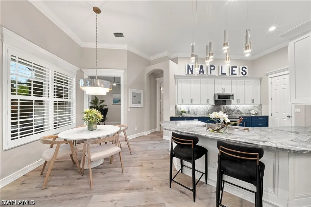 Spinner Cove Lane Naples, FL 34120