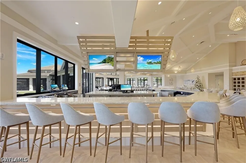 Spinner Cove Lane Naples, FL 34120