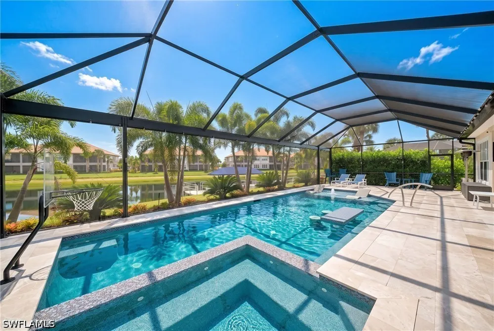 Spinner Cove Lane Naples, FL 34120