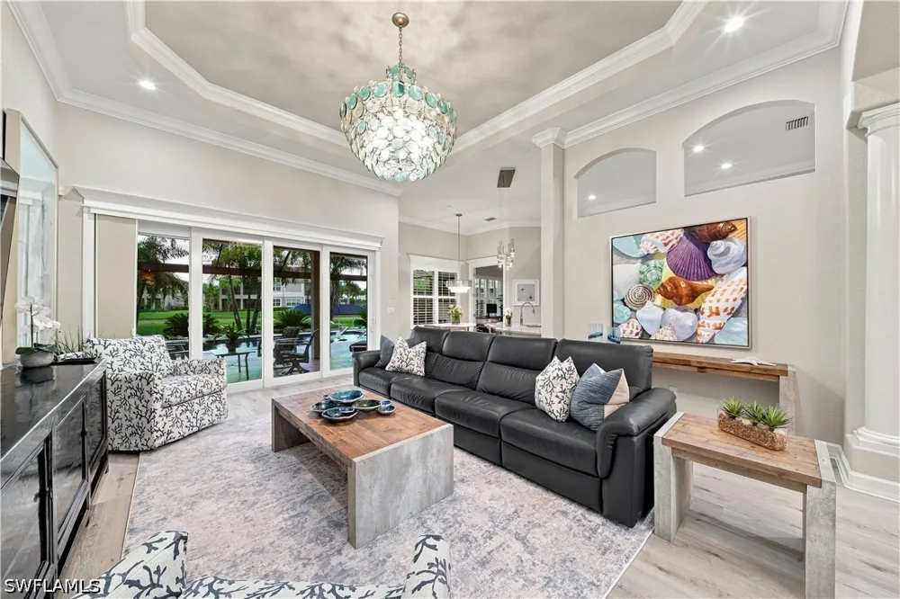 Spinner Cove Lane Naples, FL 34120