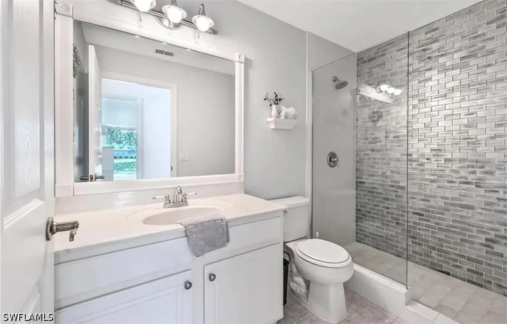 Hollow Brook Circle Naples, FL 34119