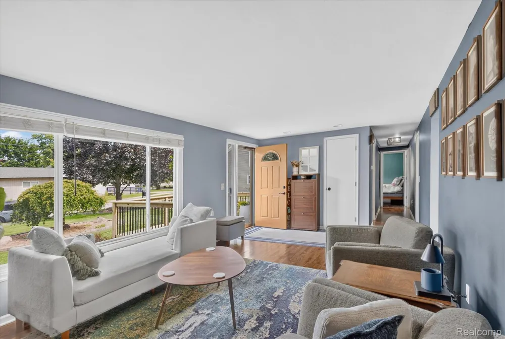 103 W Sherman Street Holly Village, MI 48442