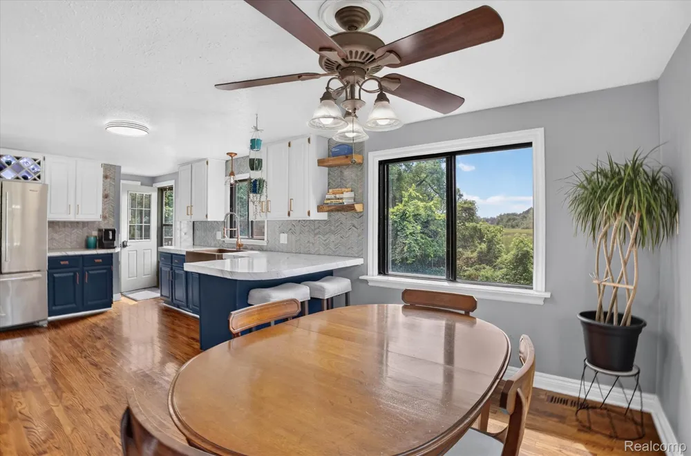 103 W Sherman Street Holly Village, MI 48442