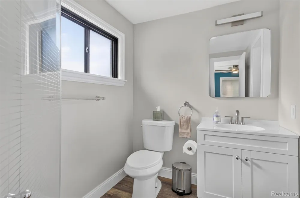 103 W Sherman Street Holly Village, MI 48442