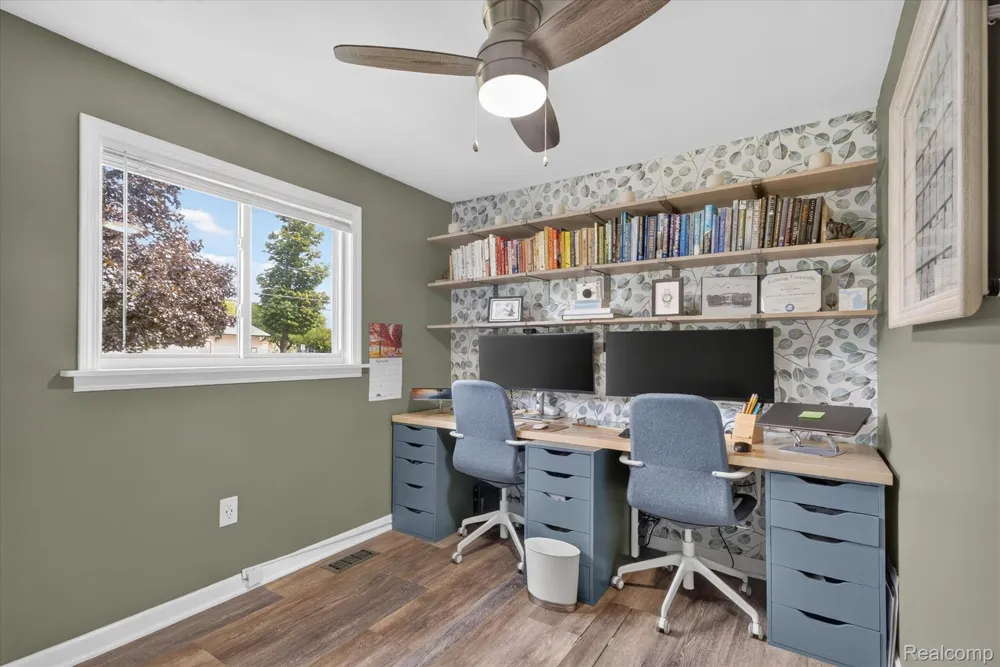 103 W Sherman Street Holly Village, MI 48442
