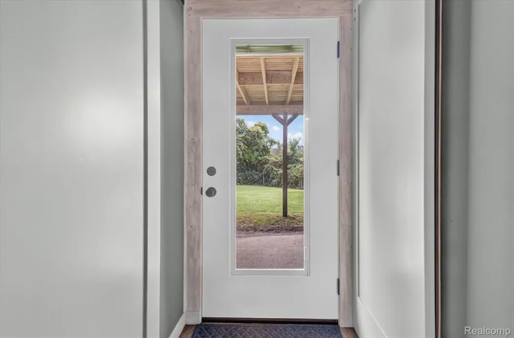 103 W Sherman Street Holly Village, MI 48442