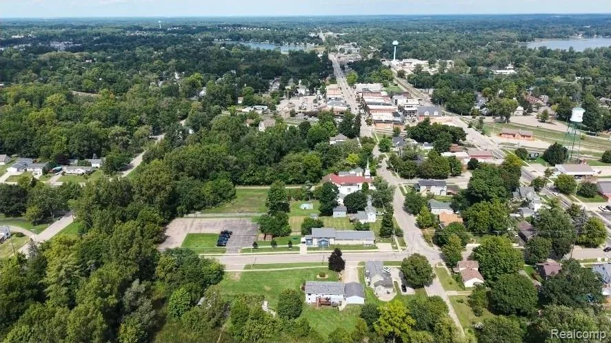 103 W Sherman Street Holly Village, MI 48442
