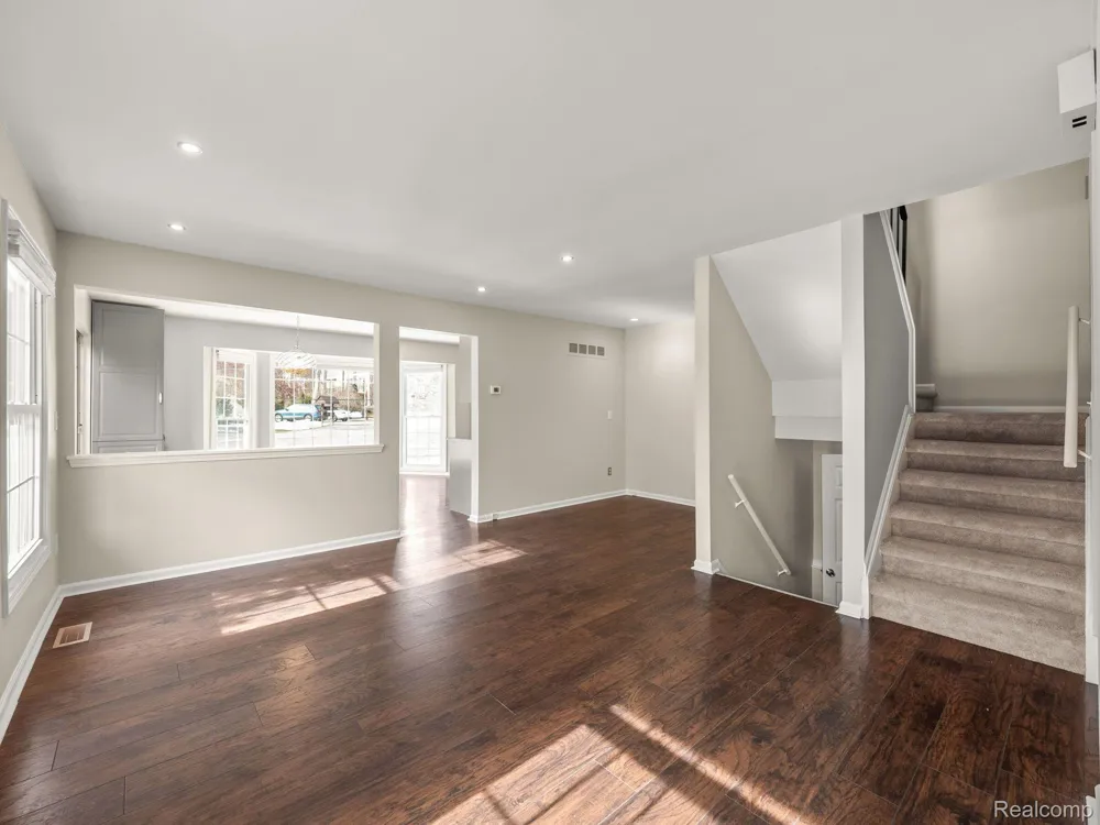 1428 CRESCENT LANE Rochester Hills City, MI 48306
