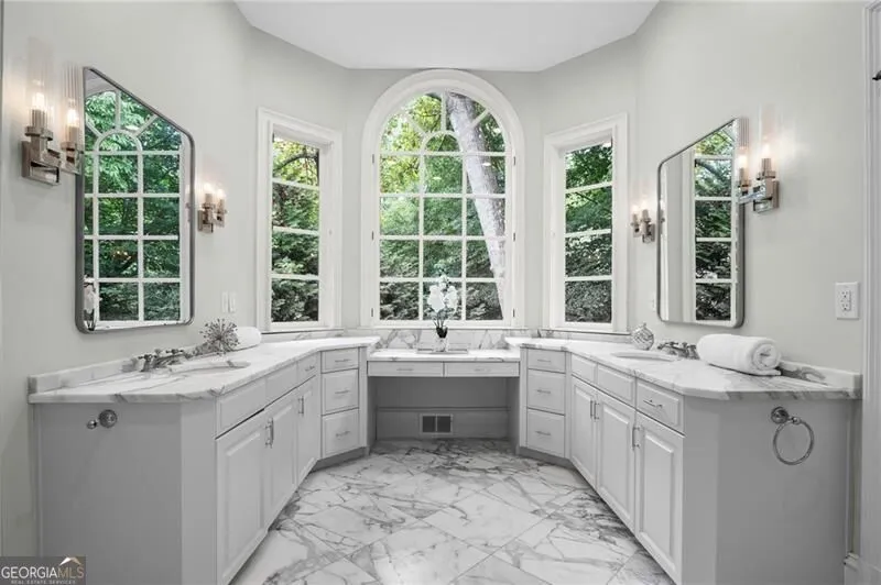 455 Laurel Chase CT Sandy Springs, GA 30327