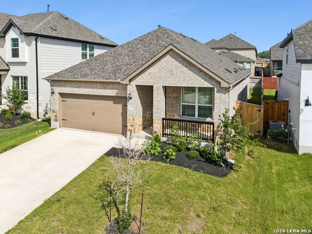 2225 Steerhead Trl New Braunfels, TX 78132
