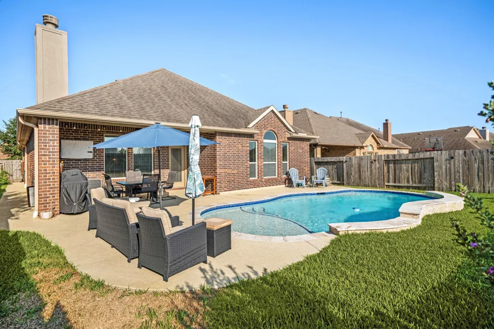 4306 Fenetre Forest Street Katy, TX 77493