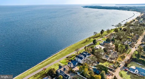 113 BAY DRIVE