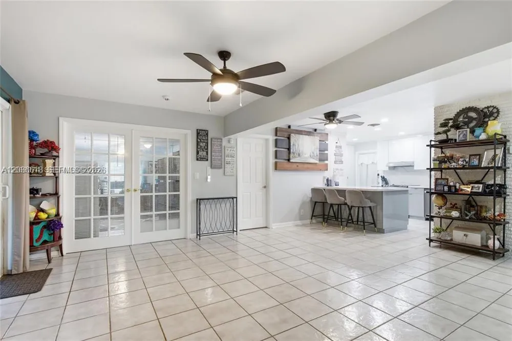 341 SW 54th Ave Plantation, FL 33317