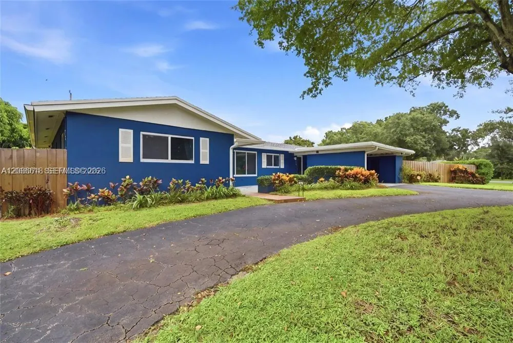 341 SW 54th Ave Plantation, FL 33317
