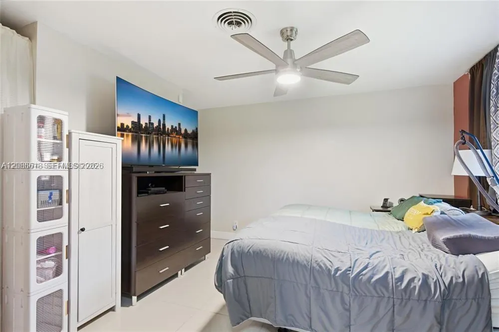 341 SW 54th Ave Plantation, FL 33317