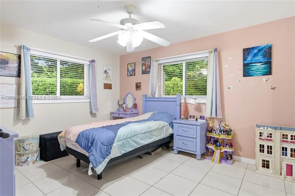 341 SW 54th Ave Plantation, FL 33317