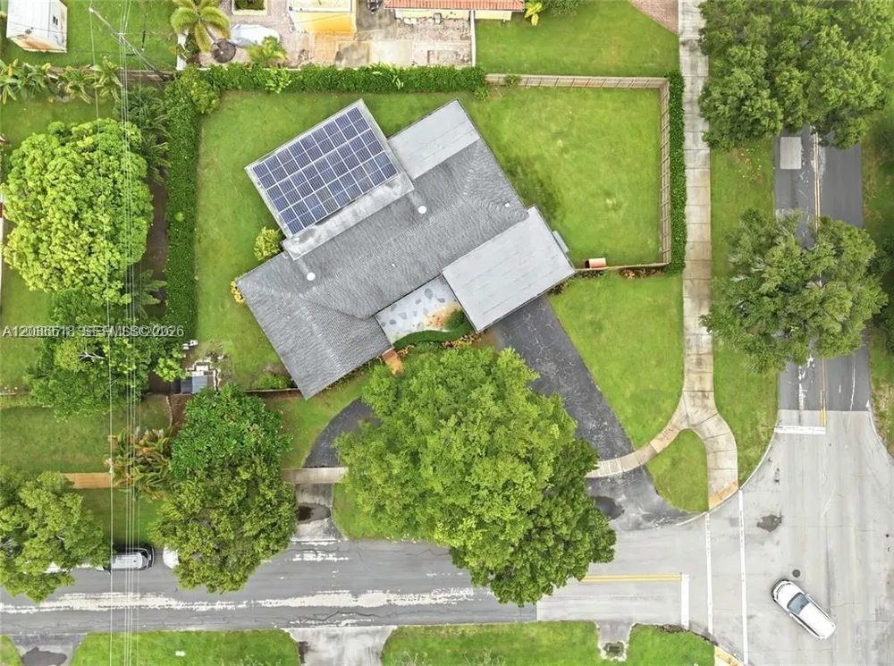 341 SW 54th Ave Plantation, FL 33317