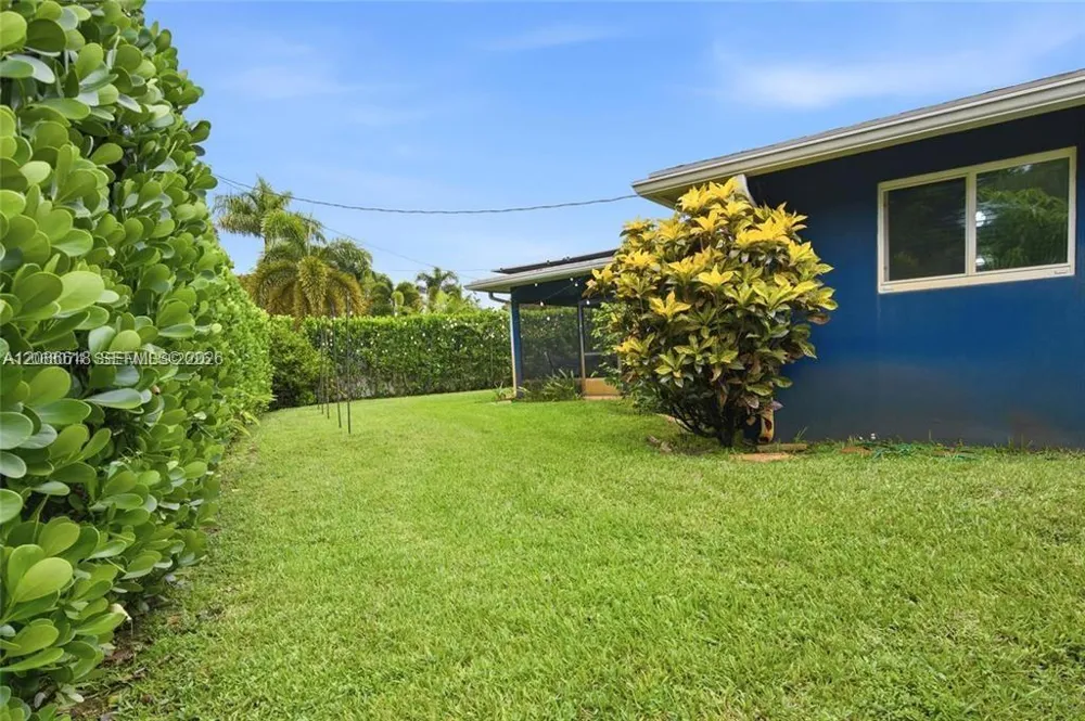 341 SW 54th Ave Plantation, FL 33317