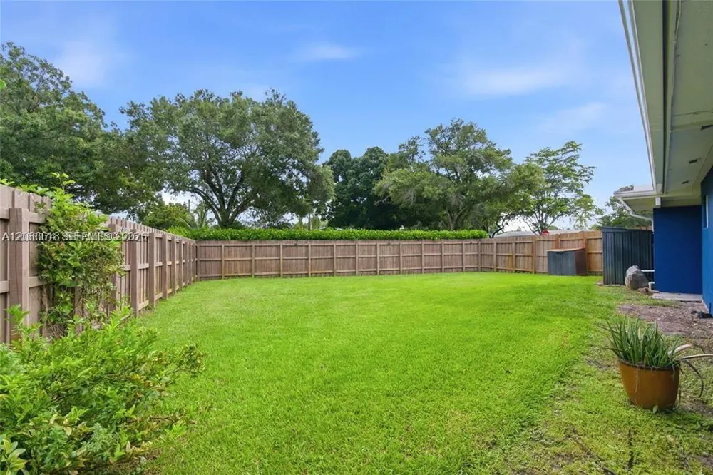 341 SW 54th Ave Plantation, FL 33317