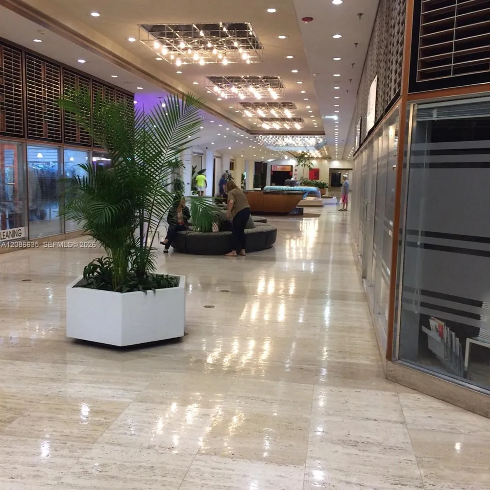 905 Brickell Bay Dr #1029 Miami, FL 33131