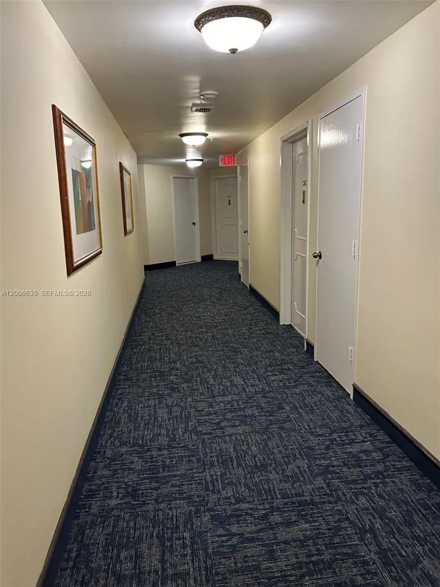 905 Brickell Bay Dr #1029 Miami, FL 33131