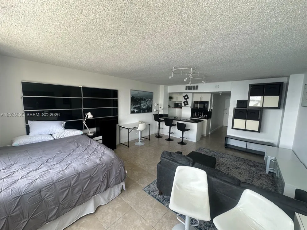 905 Brickell Bay Dr #1029 Miami, FL 33131