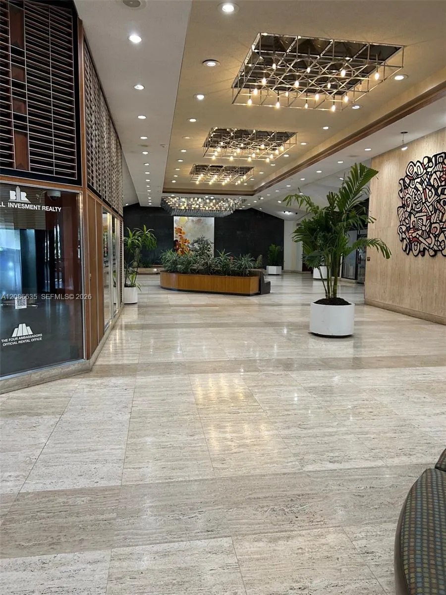 905 Brickell Bay Dr #1029 Miami, FL 33131