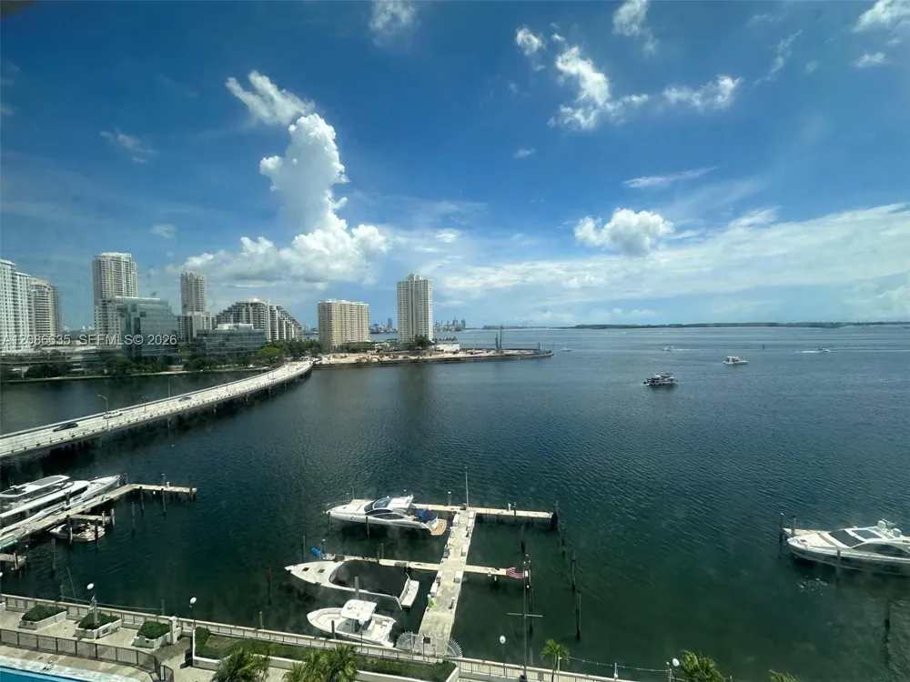 905 Brickell Bay Dr #1029 Miami, FL 33131