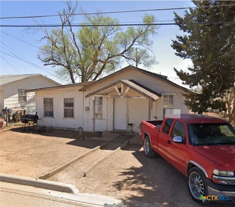 109 E 2nd