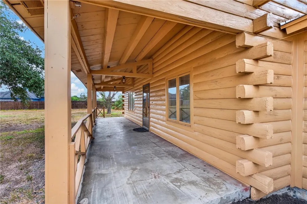 5474 Sunset Robstown, TX 78380