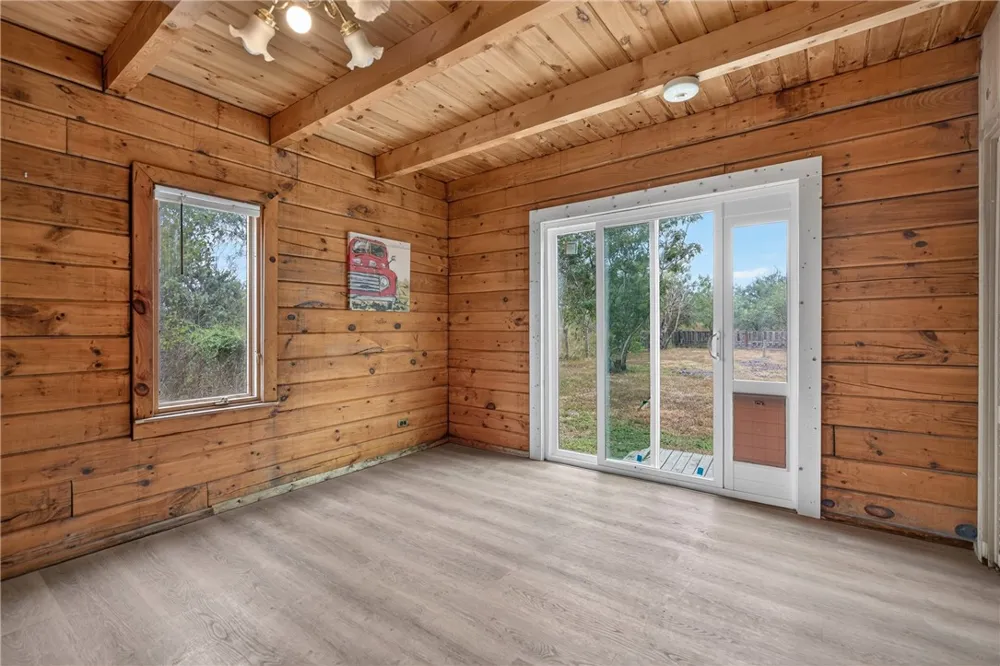 5474 Sunset Robstown, TX 78380