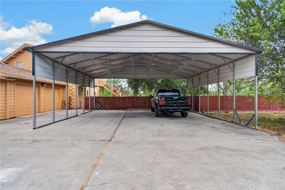 5474 Sunset Robstown, TX 78380
